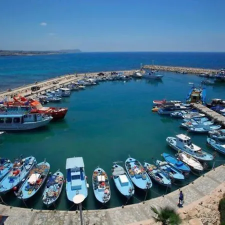 Villa Luxury 3 Bedroom With Private Pool, Paphos 1262 Neo Chorio