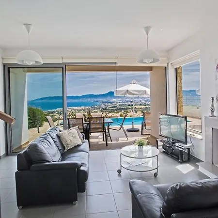 Luxury 3 Bedroom With Private Pool, Paphos 1262 فيلة *