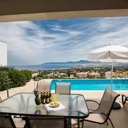 Luxury 3 Bedroom With Private Pool, Paphos 1262 نيو تشوريو