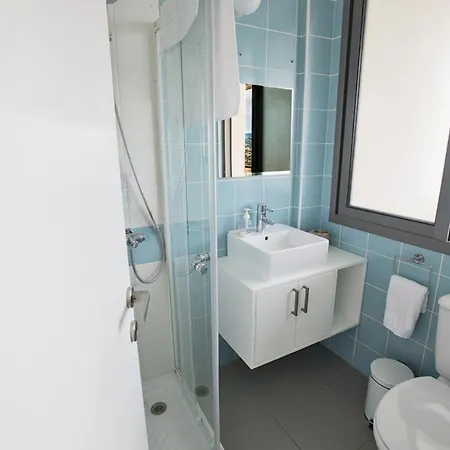 Luxury 3 Bedroom With Private Pool, Paphos 1262 نيو تشوريو